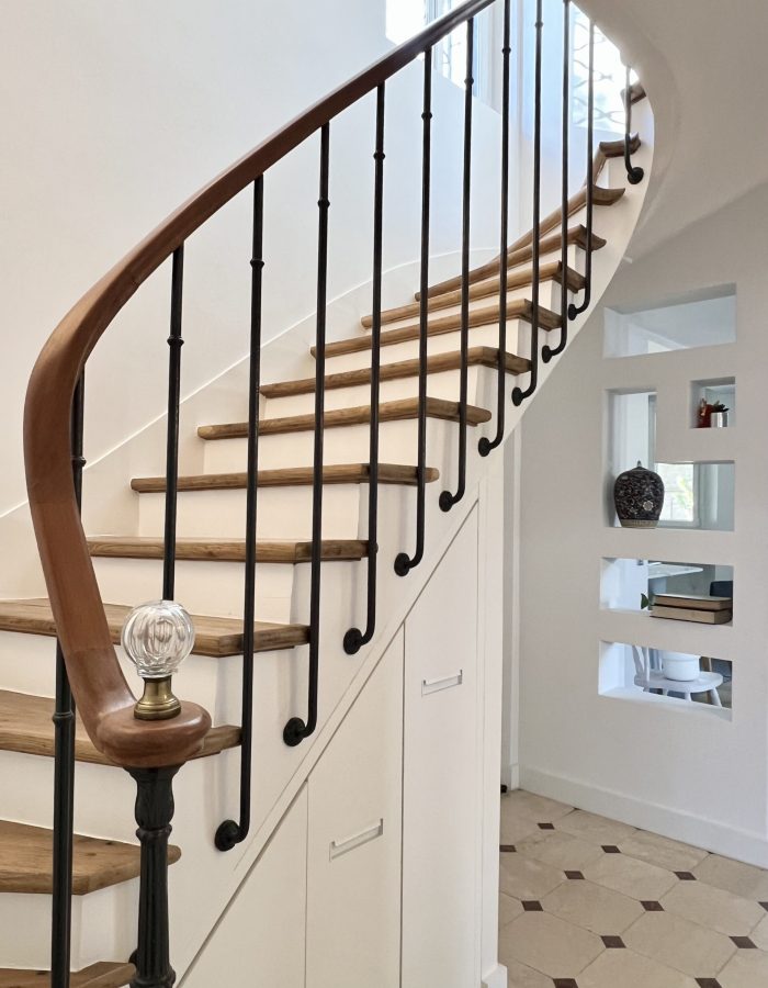 Sairong_apres-escalier-meuble-sur-mesure-sous-escalier